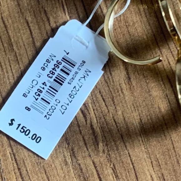 🆕 COOL Multi-Finger Ring - Picture 6 of 10